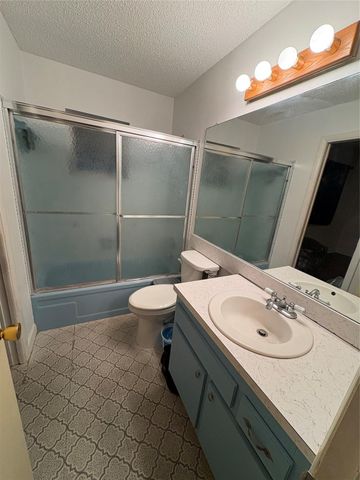 2392 SW 13th Terrace, Boynton Beach, FL 33426