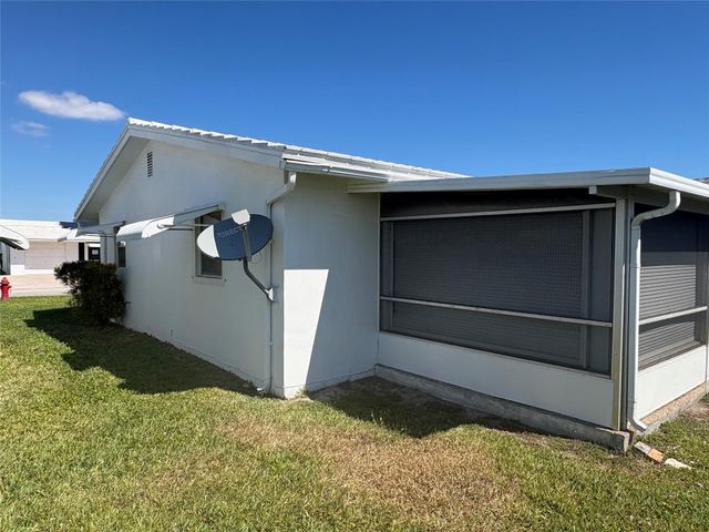 2392 SW 13th Terrace, Boynton Beach, FL 33426