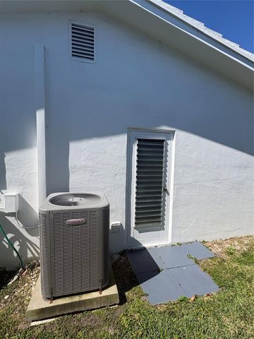 2392 SW 13th Terrace, Boynton Beach, FL 33426