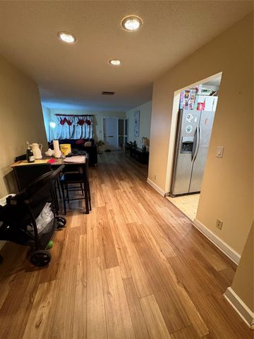 2392 SW 13th Terrace, Boynton Beach, FL 33426