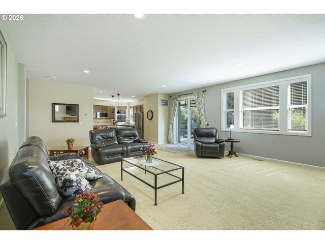 3614 Nw 24TH Cir, Camas, WA 98607