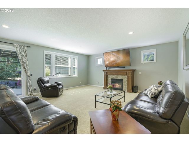 3614 Nw 24TH Cir, Camas, WA 98607