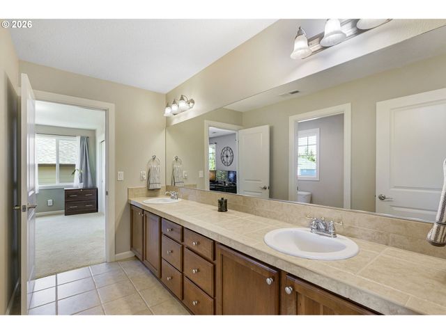 3614 Nw 24TH Cir, Camas, WA 98607