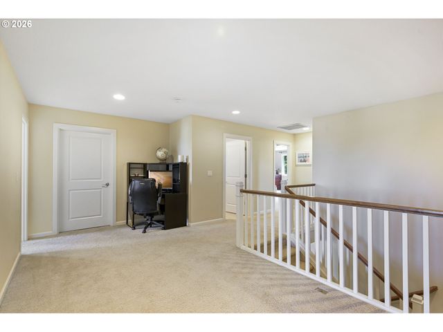 3614 Nw 24TH Cir, Camas, WA 98607