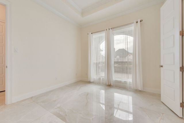 1424 Silent Springs Drive, Fort Worth, TX 76052