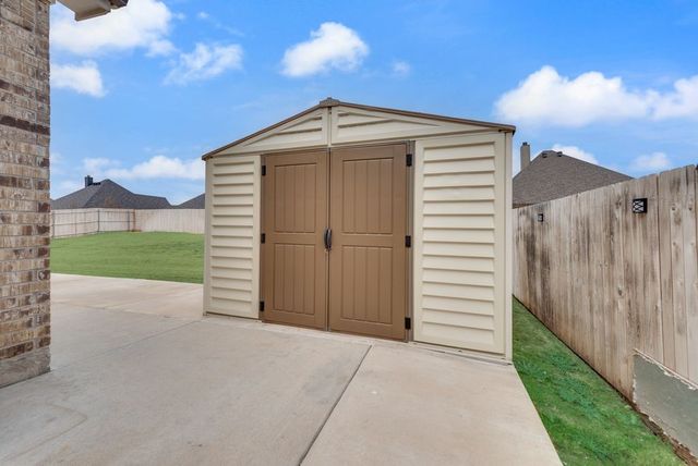 1424 Silent Springs Drive, Fort Worth, TX 76052