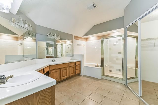 13855 Cherry Hollow Ln Lane, Houston, TX 77082