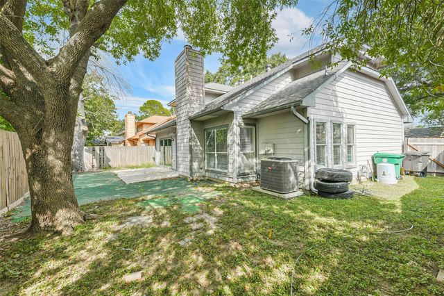 13855 Cherry Hollow Ln Lane, Houston, TX 77082