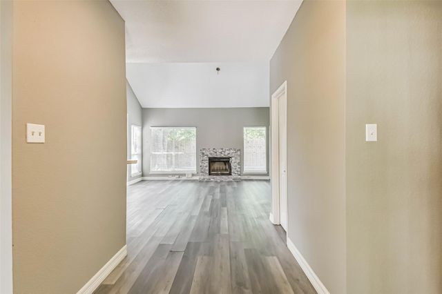 13855 Cherry Hollow Ln Lane, Houston, TX 77082