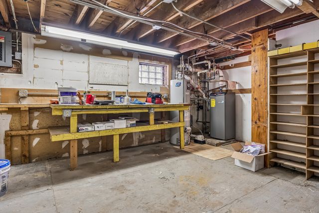 4916 N Rutherford Avenue, Chicago, IL 60656