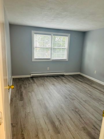 8B Mayberry Drive 5, Westborough, MA 01581