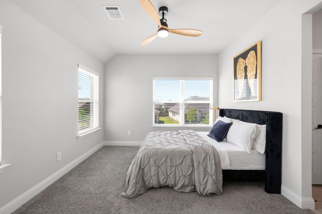 729 Lemmon Lane, Forney, TX 75126