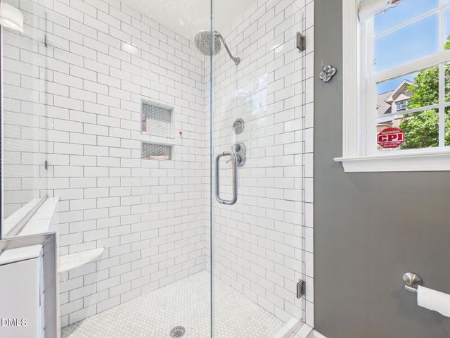 2912 Oberlin Road, Raleigh, NC 27608
