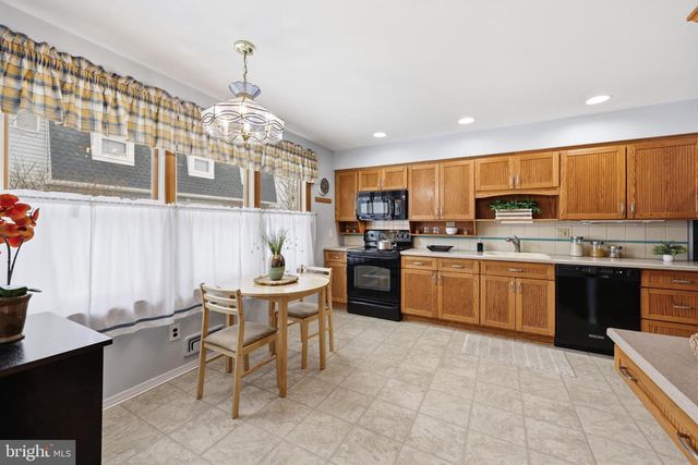 116 PINE VALLEY RD, Cherry Hill, NJ 08034