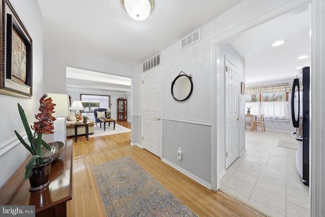 116 PINE VALLEY RD, Cherry Hill, NJ 08034