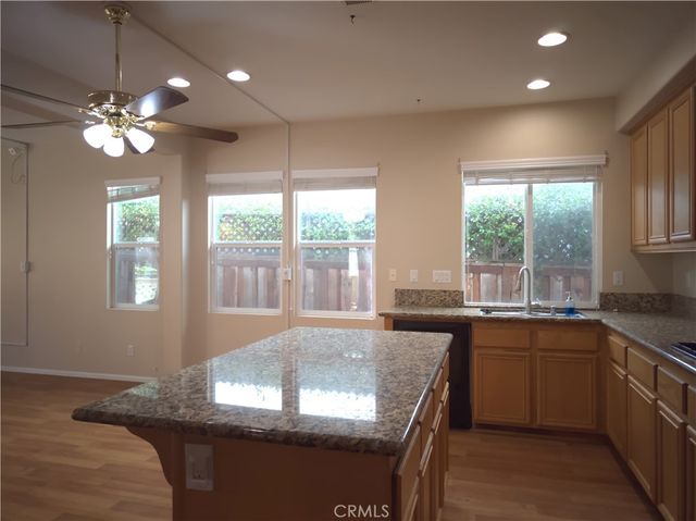 29735 Maxmillian, Murrieta, CA 92563