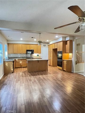 29735 Maxmillian, Murrieta, CA 92563