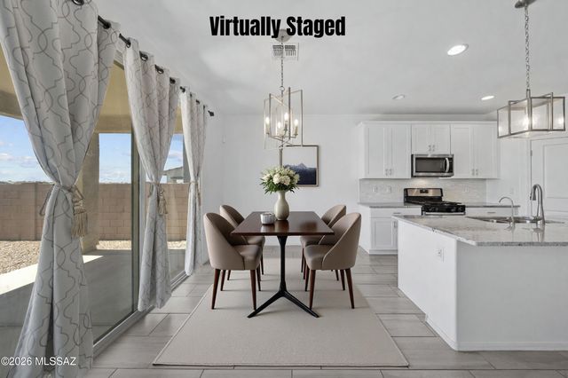 14020 E Golden Oaks Road, Vail, AZ 85641