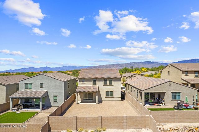 14020 E Golden Oaks Road, Vail, AZ 85641