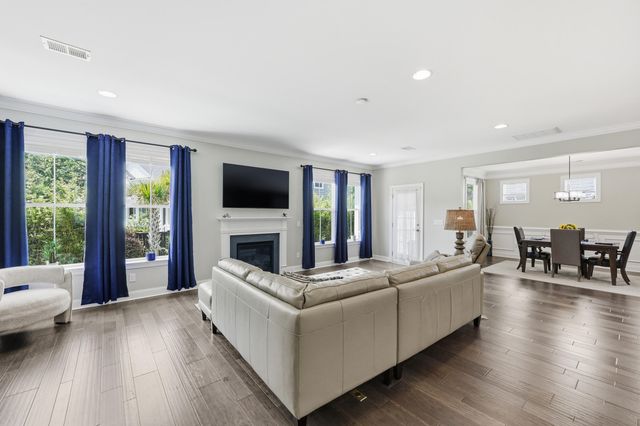 2856 Wagner Way, Mount Pleasant, SC 29466