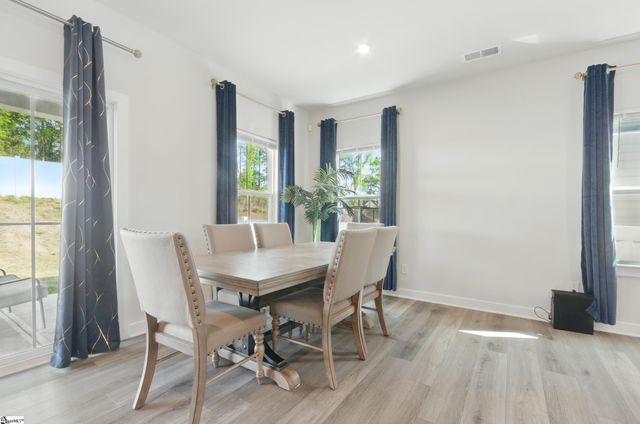 229 Hollythorpe Lane, Fountain Inn, SC 29644