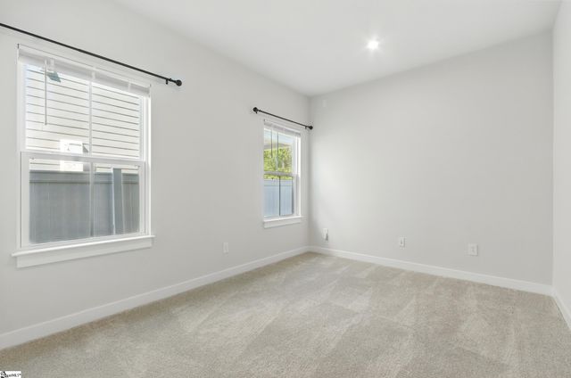 229 Hollythorpe Lane, Fountain Inn, SC 29644