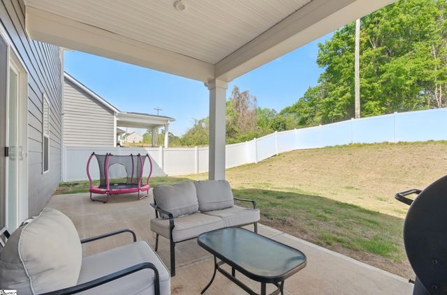 229 Hollythorpe Lane, Fountain Inn, SC 29644