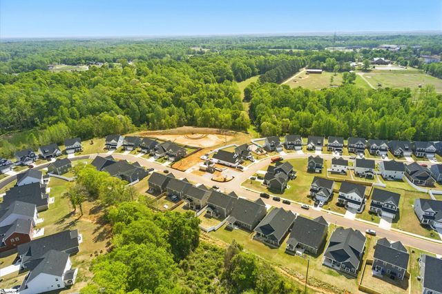 229 Hollythorpe Lane, Fountain Inn, SC 29644