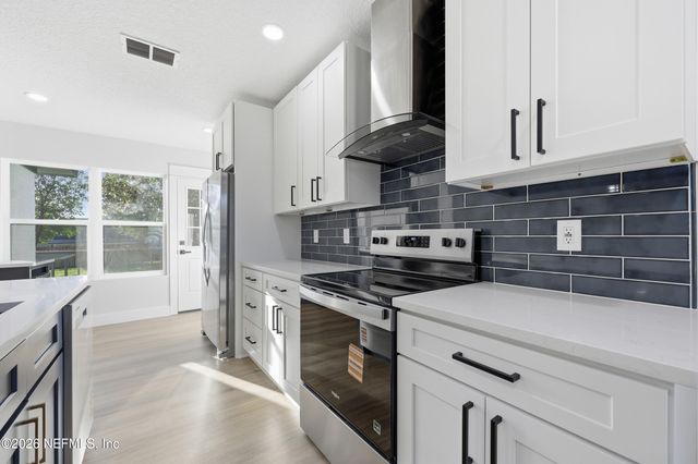 1440 HARBOR OAKS Road, Jacksonville, FL 32207