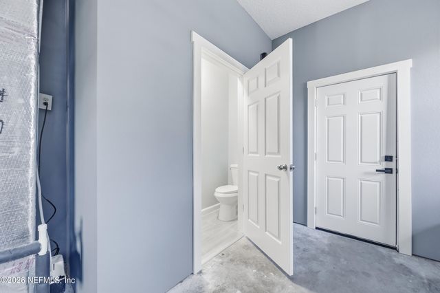 1440 HARBOR OAKS Road, Jacksonville, FL 32207