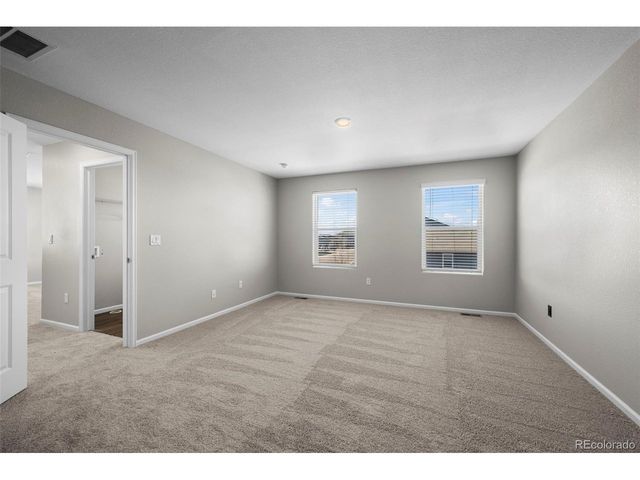 2082 Monte Vista Dr, Lochbuie, CO 80603