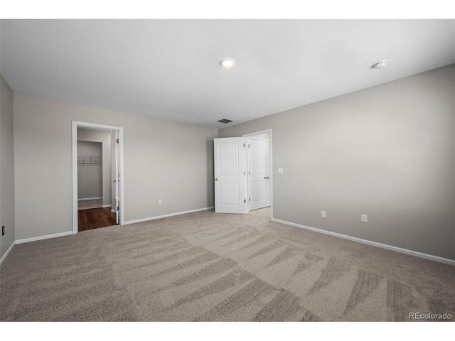 2082 Monte Vista Dr, Lochbuie, CO 80603