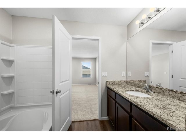 2082 Monte Vista Dr, Lochbuie, CO 80603