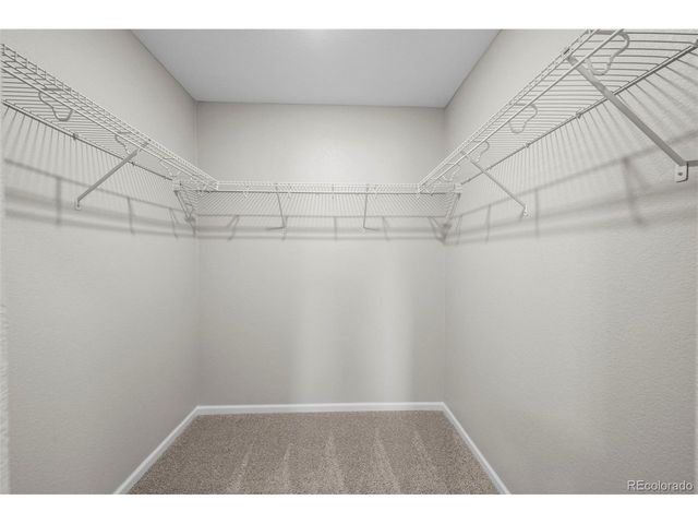 2082 Monte Vista Dr, Lochbuie, CO 80603