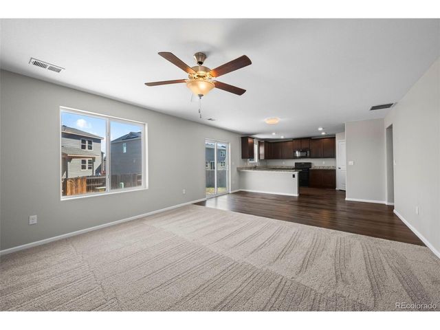 2082 Monte Vista Dr, Lochbuie, CO 80603