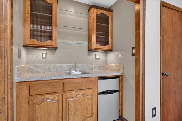 1129 Monte Largo Drive NE, Albuquerque, NM 87123