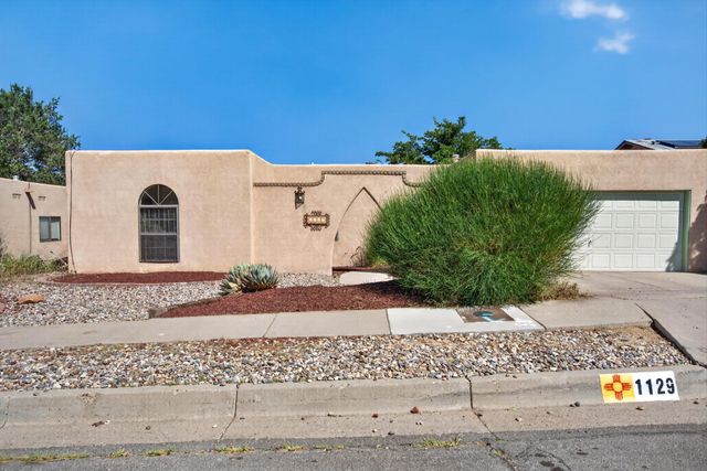 1129 Monte Largo Drive NE, Albuquerque, NM 87123