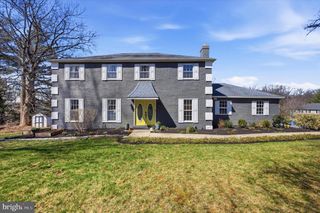 1 COUNTRY VILLAGE WAY, Media, PA 19063