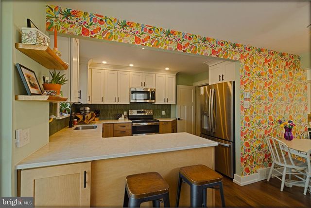 203 E ROSEDALE AVE, West Chester, PA 19382