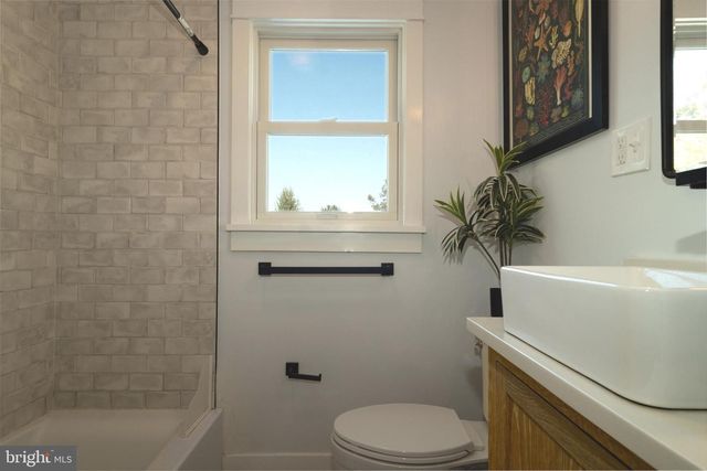 203 E ROSEDALE AVE, West Chester, PA 19382