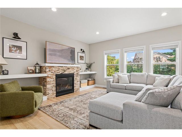 1837 White Pine Court, Stillwater, MN 55082