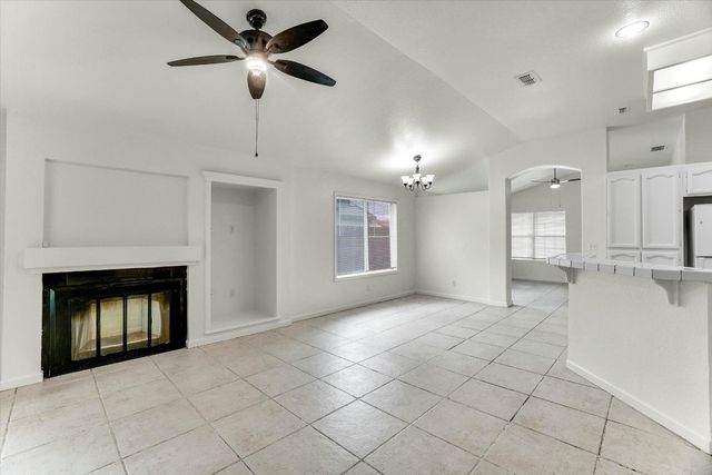 8575 Black Kite Dr, Elk Grove, CA 95624