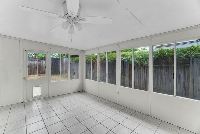 8575 Black Kite Dr, Elk Grove, CA 95624