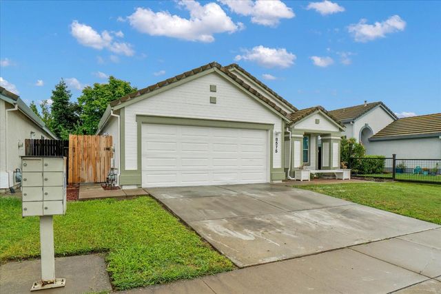 8575 Black Kite Dr, Elk Grove, CA 95624