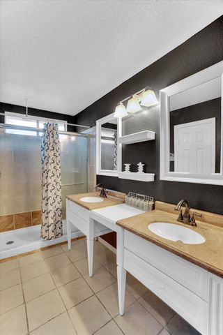 8575 Black Kite Dr, Elk Grove, CA 95624