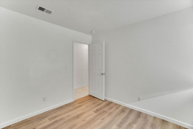 8575 Black Kite Dr, Elk Grove, CA 95624