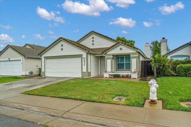 8575 Black Kite Dr, Elk Grove, CA 95624