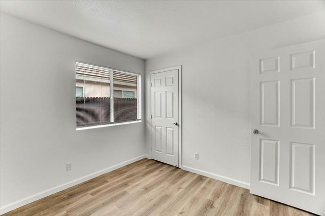 8575 Black Kite Dr, Elk Grove, CA 95624