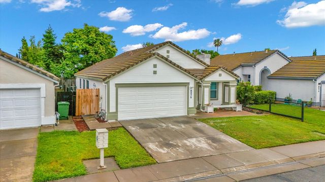 8575 Black Kite Dr, Elk Grove, CA 95624