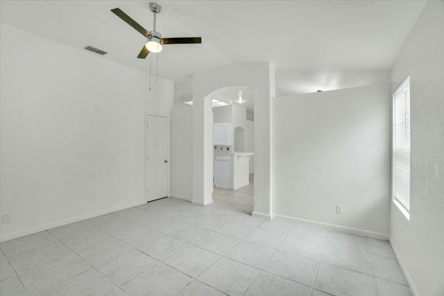 8575 Black Kite Dr, Elk Grove, CA 95624